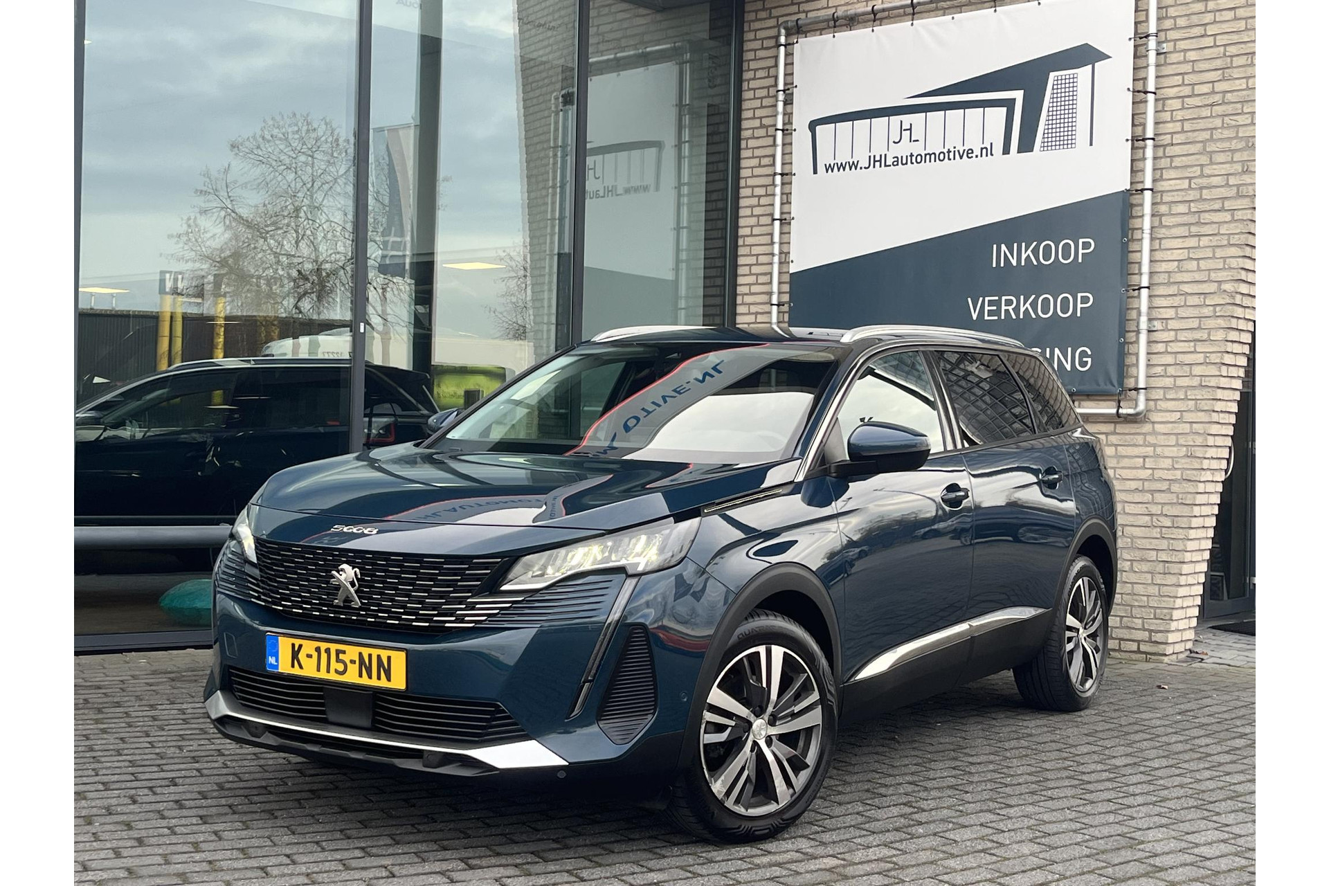 Peugeot 5008 1.2 FACELIFT*CARPLAY*NAVI*CAMERA*HAAK*7-PERS*ECC*